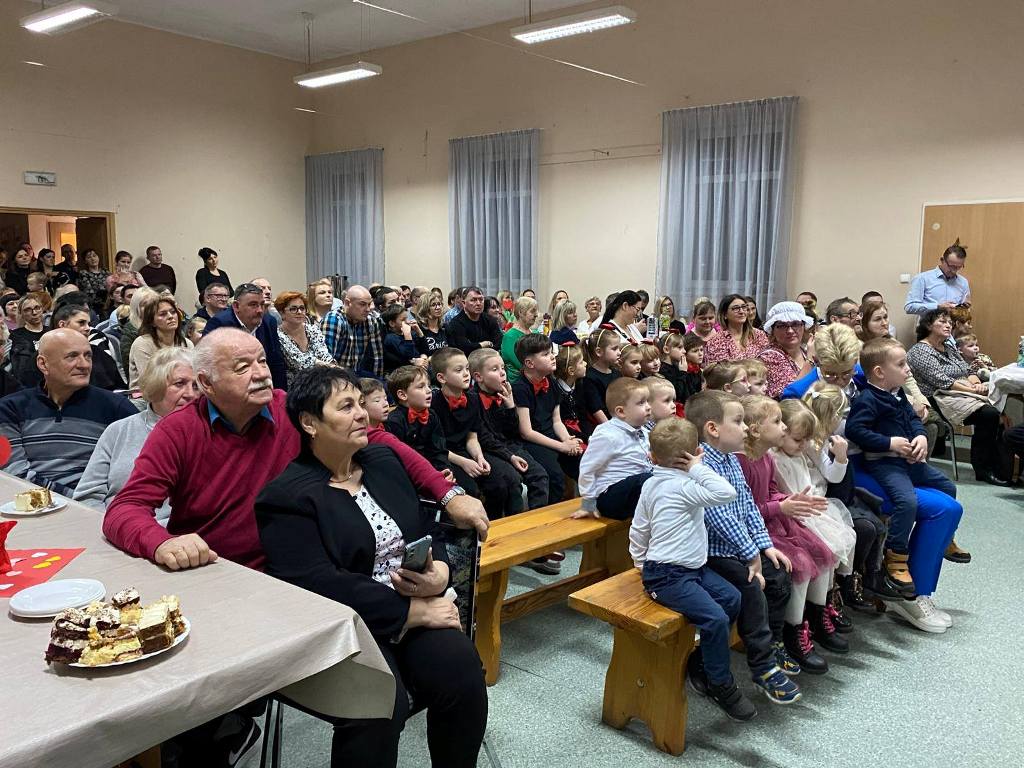 Dzień Babci i Dziadka w Świetlicy Wiejskiej w Marynowych