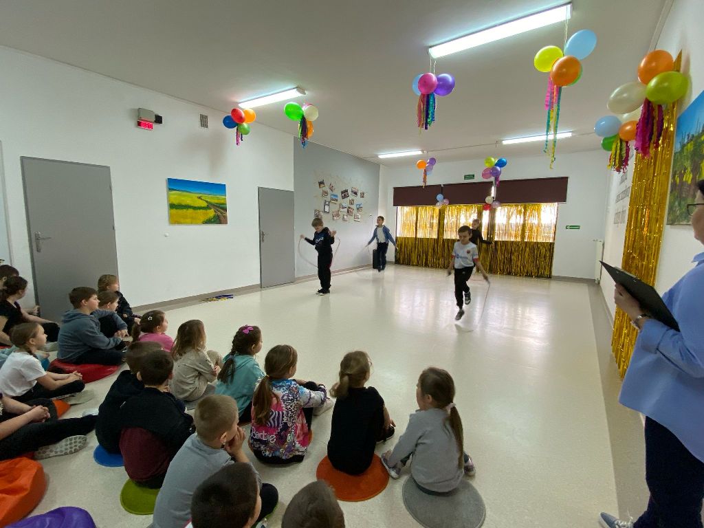 V Mistrzostwa Szkoły skoków na skakance